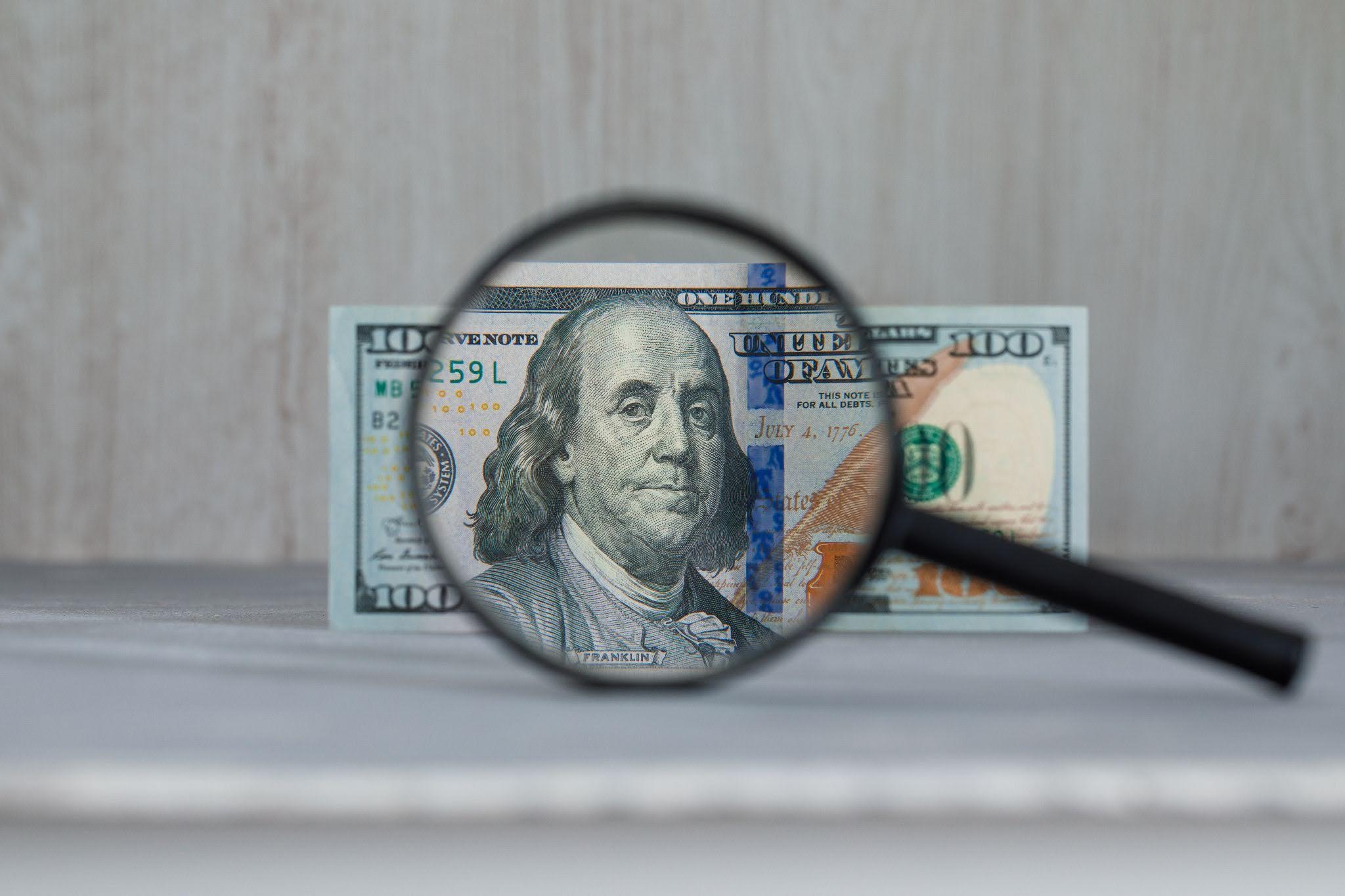 trade show faqs — exhibitor reviewing budget and asking questions at Las Vegas convention center exhibitor services desk trade show faqs — exhibitor reviewing budget and asking questions at Las Vegas convention center exhibitor services desk