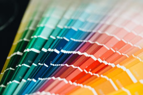 Trade show booth deliberate color palette to draw attention from the aisle Trade show booth deliberate color palette to draw attention from the aisle